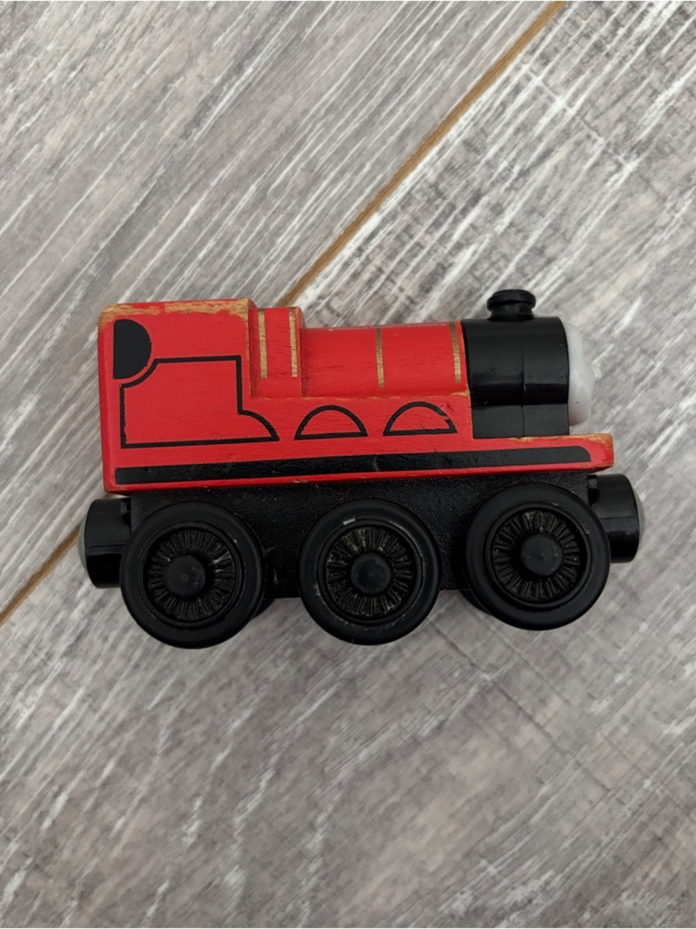 Wooden James GGG62 - Thomas & Friends - Picture 7 of 8